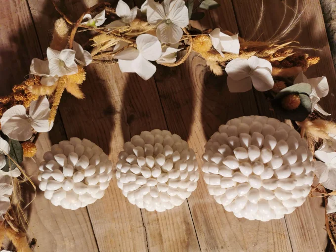 decoration-boules-coquillages-blanc-fait main-bali