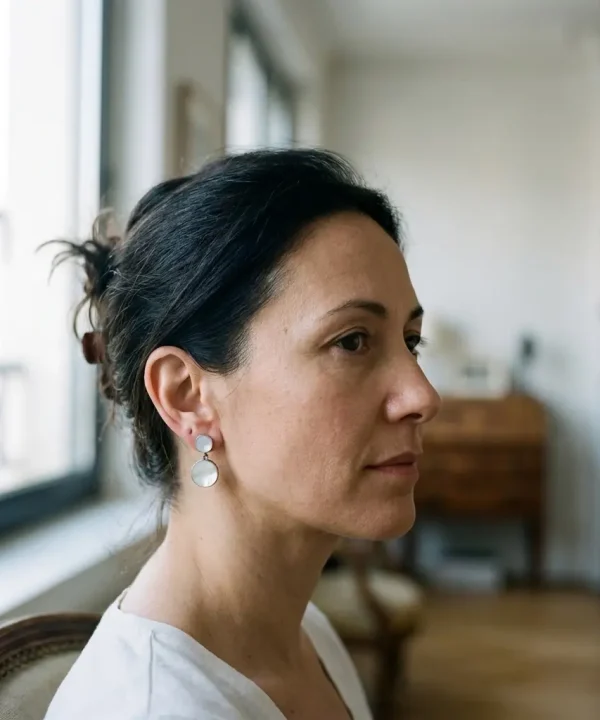 boucles d'oreille argent, nacre, artisanat Bali, fait main, modèle femme