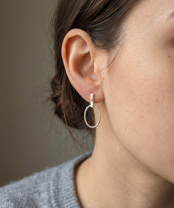 Boucles d’oreilles pendantes artisanales en argent de Bali