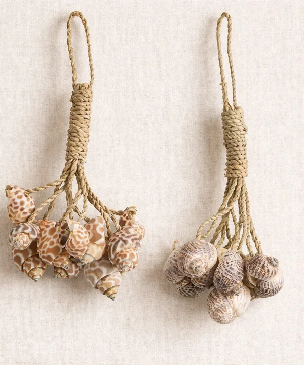 Mini-suspension coquillages fibres naturelles bruns 16cm