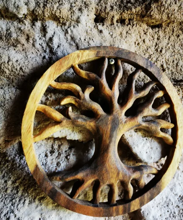Arbre de Vie mural en bois sculpté Balinais, design ajouré circulaire.