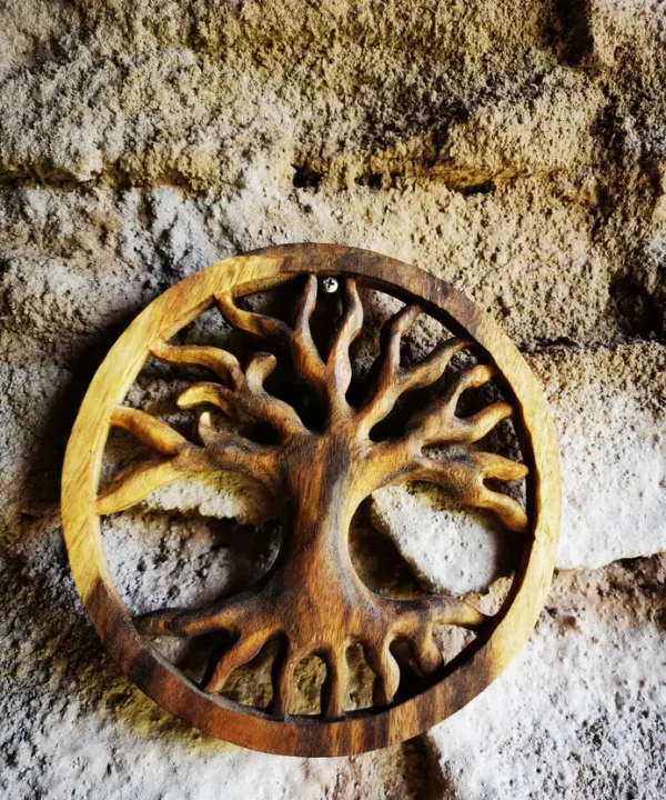 Arbre de Vie mural en bois sculpté Balinais, design ajouré circulaire.