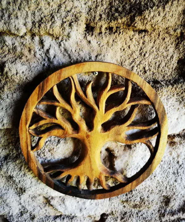Arbre de Vie mural en bois sculpté Balinais, design ajouré circulaire.