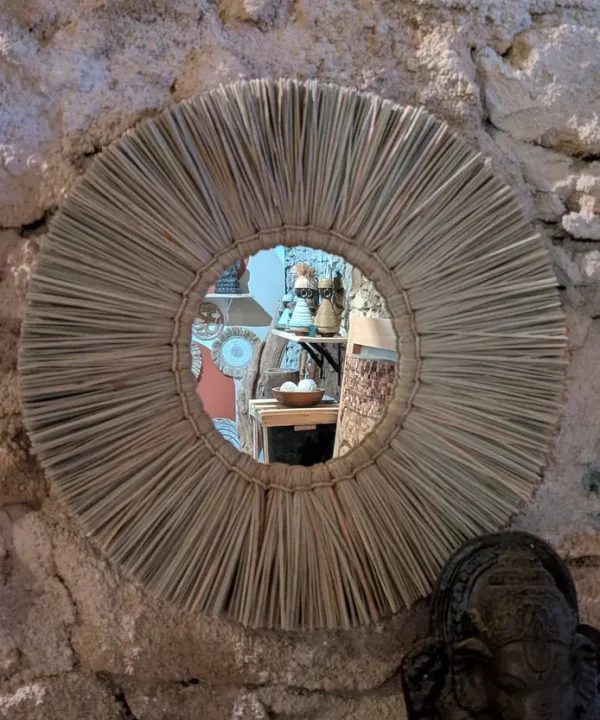 Miroir en paille naturelle 