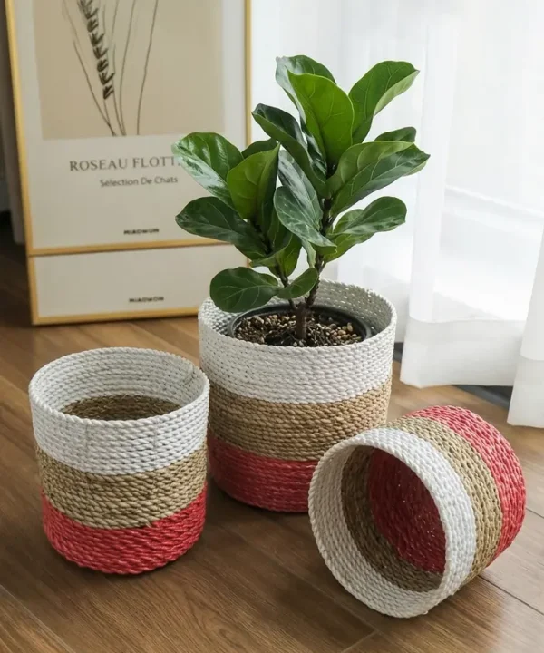 Ensemble 3 paniers ronds tressés jonc de mer bohème Bali, blanc, beige, rouge corail.